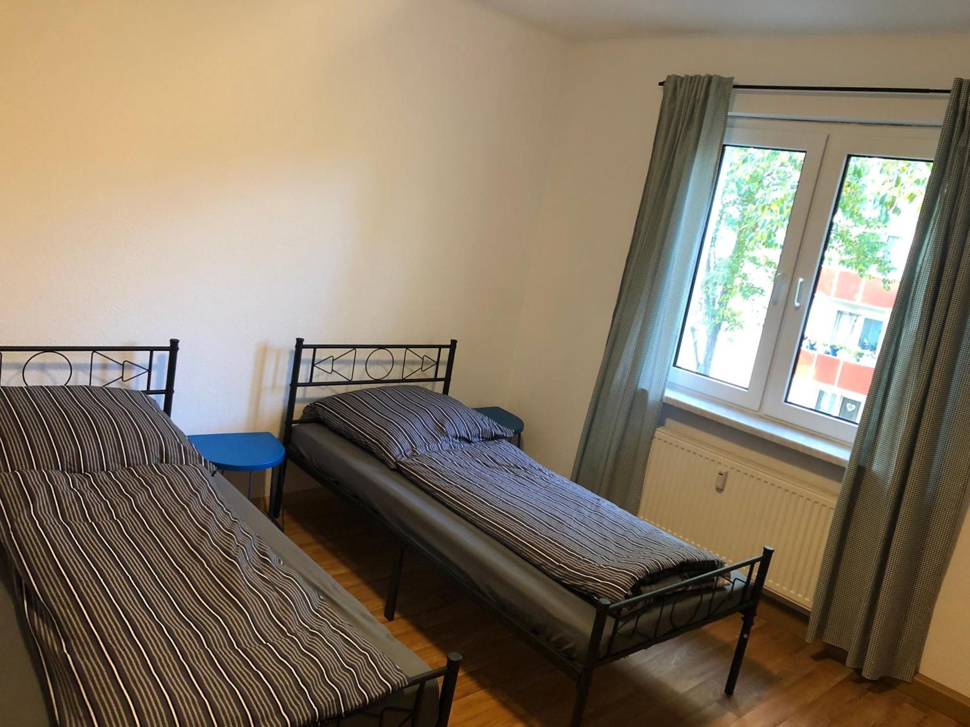 Ferienwohnung Monteurzimmer Heinzberg Haus 아른슈타트 외부 사진